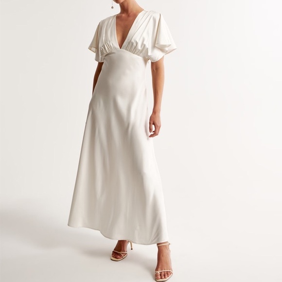 Abercrombie & Fitch NWT Ivory Satin V-neck Flutter Sleeve Maxi Dress S - Picture 1 of 13